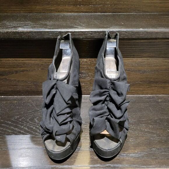 2/$20 Vintage Y2K Nine West Black High Heels Shoes Size: 6M US - Picture 4 of 8